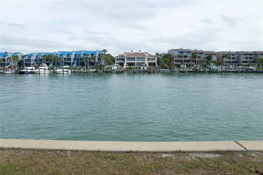 Galeon Drive Tierra Verde FL 33715