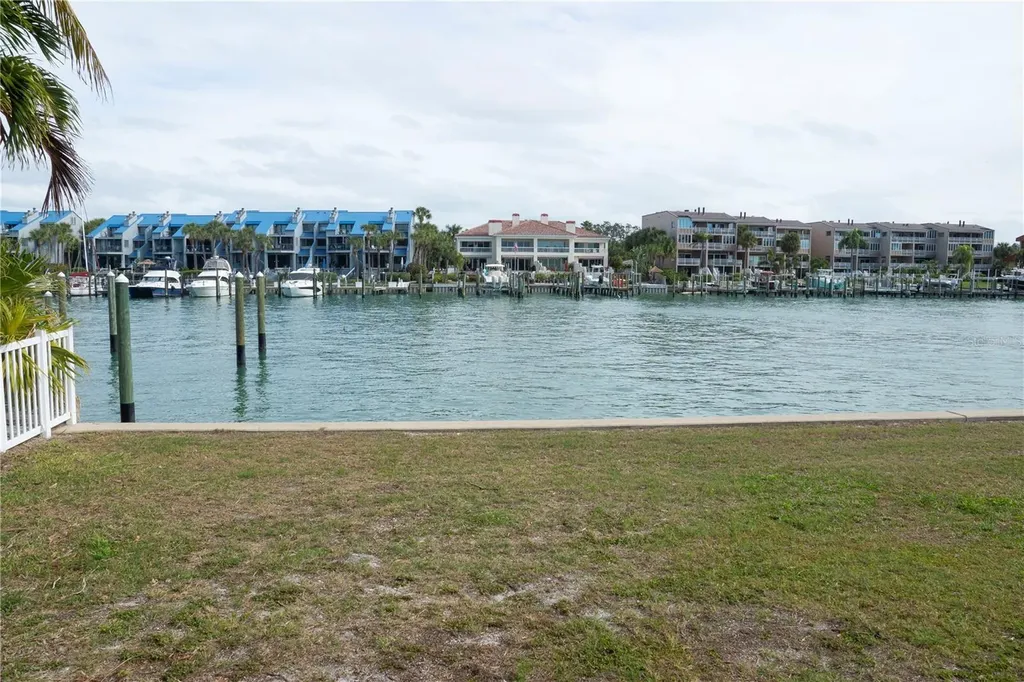 Galeon Drive Tierra Verde FL 33715