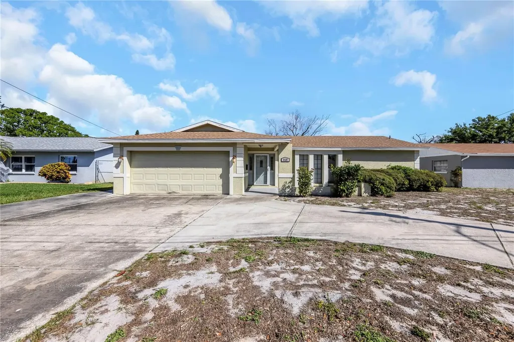 1137 54th Avenue S St Petersburg FL 33705