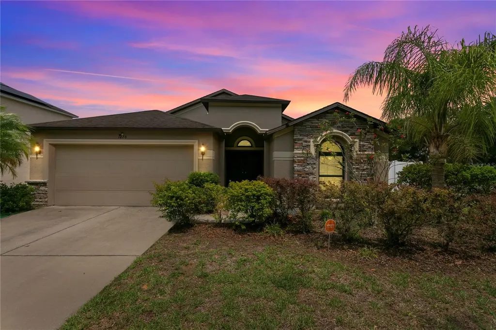 1426 Main Street Valrico FL 33594