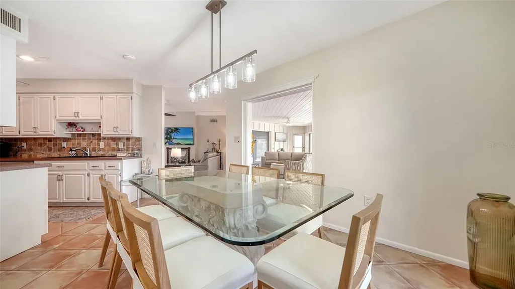 1718 Caribbean Drive Sarasota FL 34231