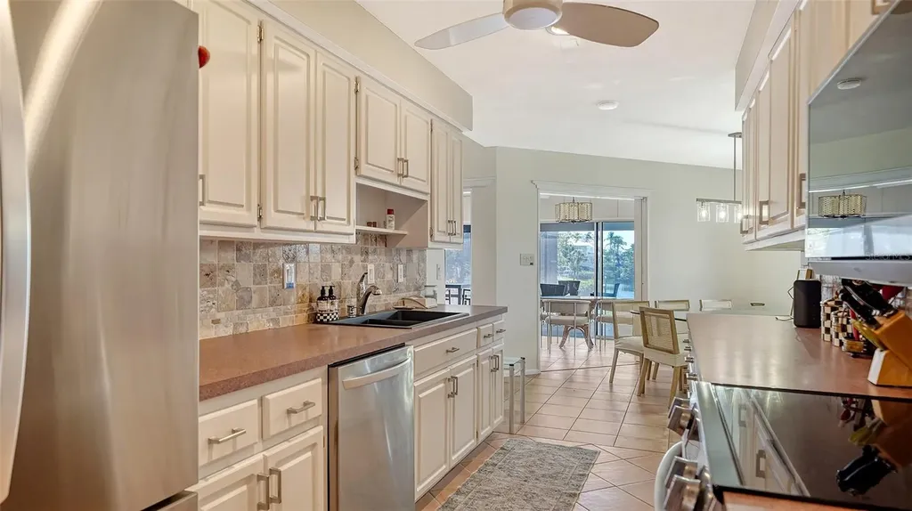 1718 Caribbean Drive Sarasota FL 34231