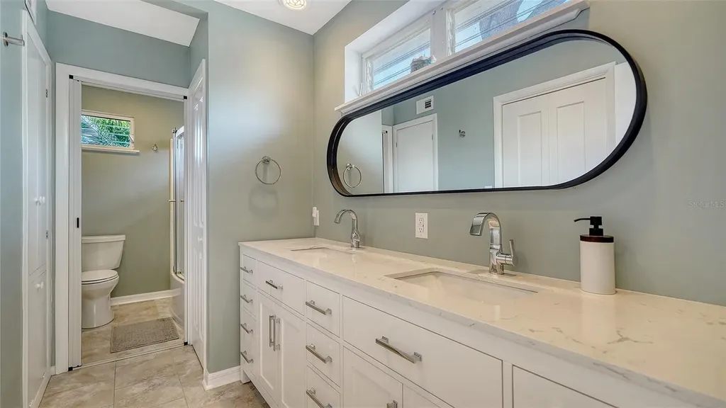 1718 Caribbean Drive Sarasota FL 34231
