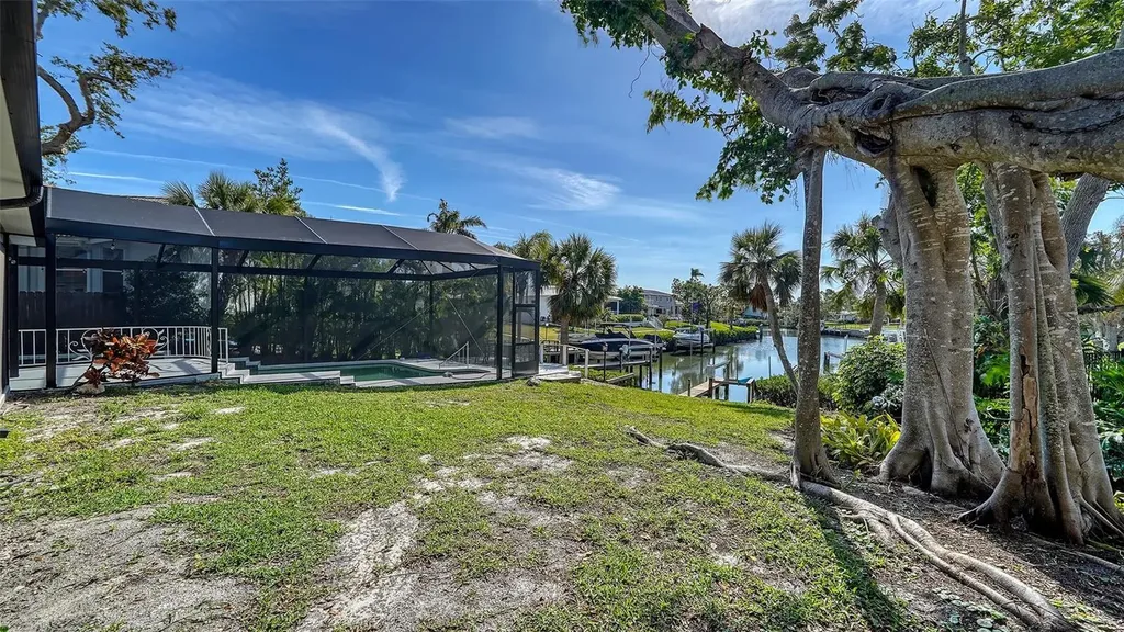 1718 Caribbean Drive Sarasota FL 34231
