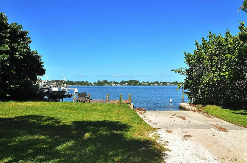 1718 Caribbean Drive Sarasota FL 34231