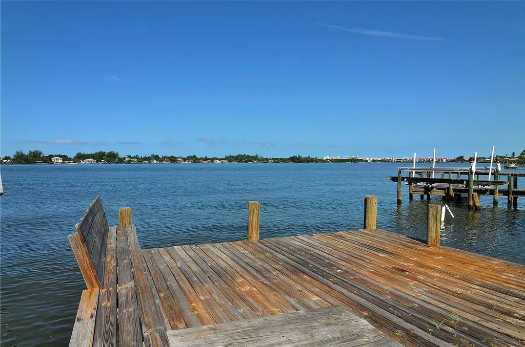 1718 Caribbean Drive Sarasota FL 34231
