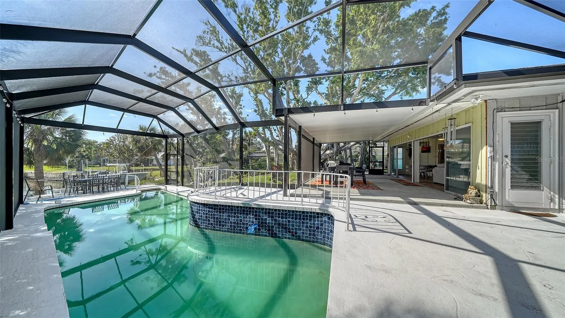 1718 Caribbean Drive Sarasota FL 34231
