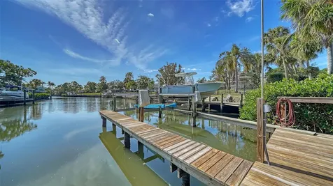 1718 Caribbean Drive Sarasota FL 34231