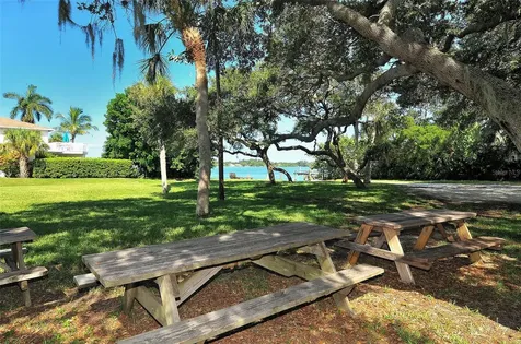 1718 Caribbean Drive Sarasota FL 34231