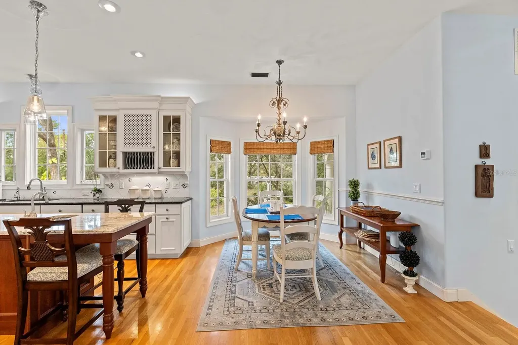 4871 Hoyer Drive Sarasota FL 34241