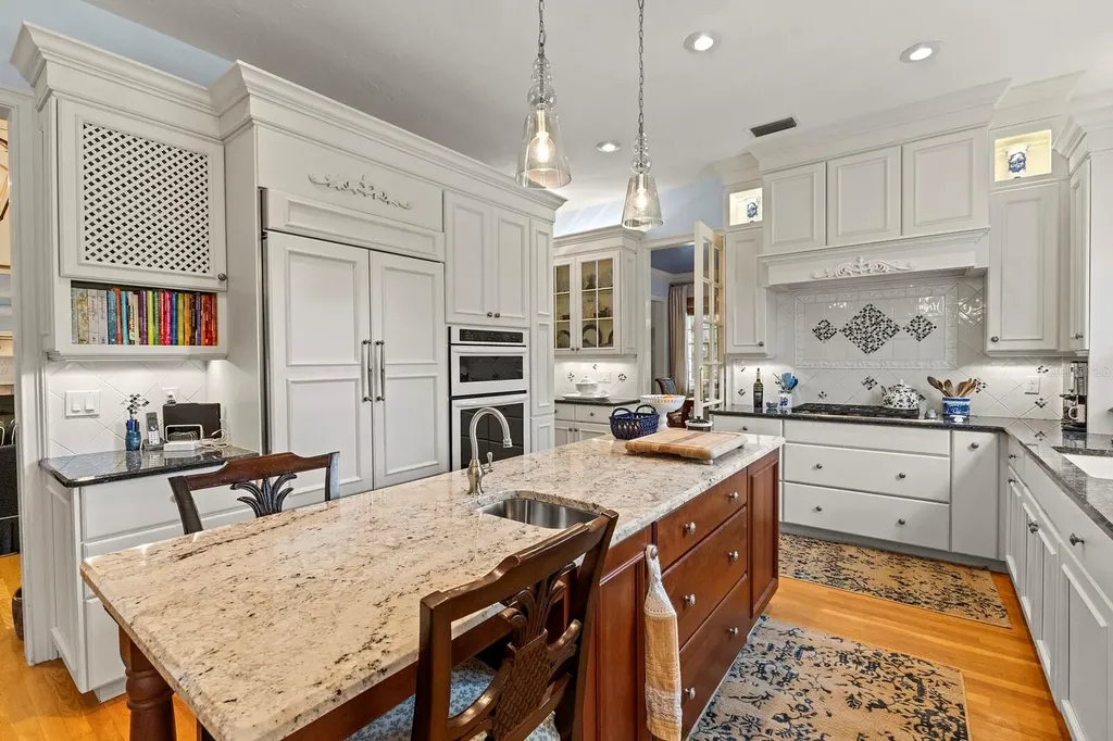4871 Hoyer Drive Sarasota FL 34241