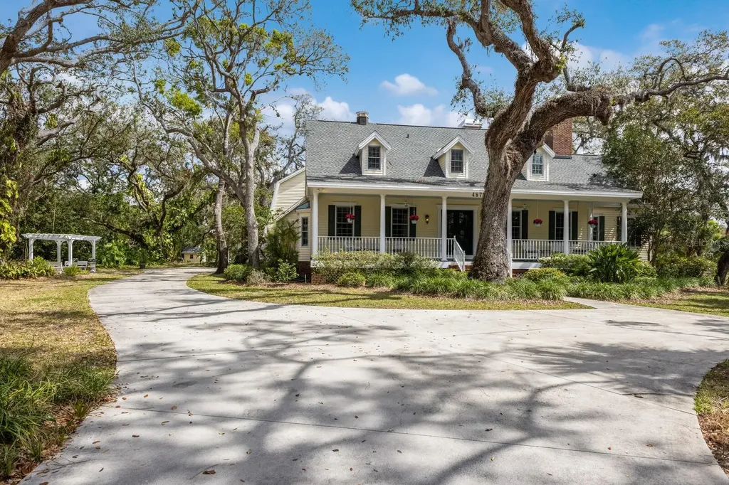 4871 Hoyer Drive Sarasota FL 34241