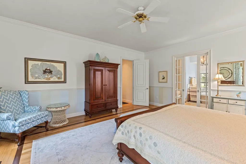4871 Hoyer Drive Sarasota FL 34241