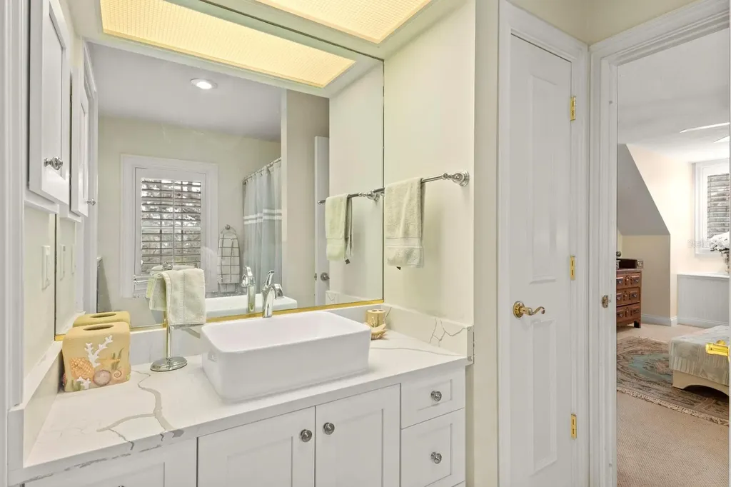 4871 Hoyer Drive Sarasota FL 34241