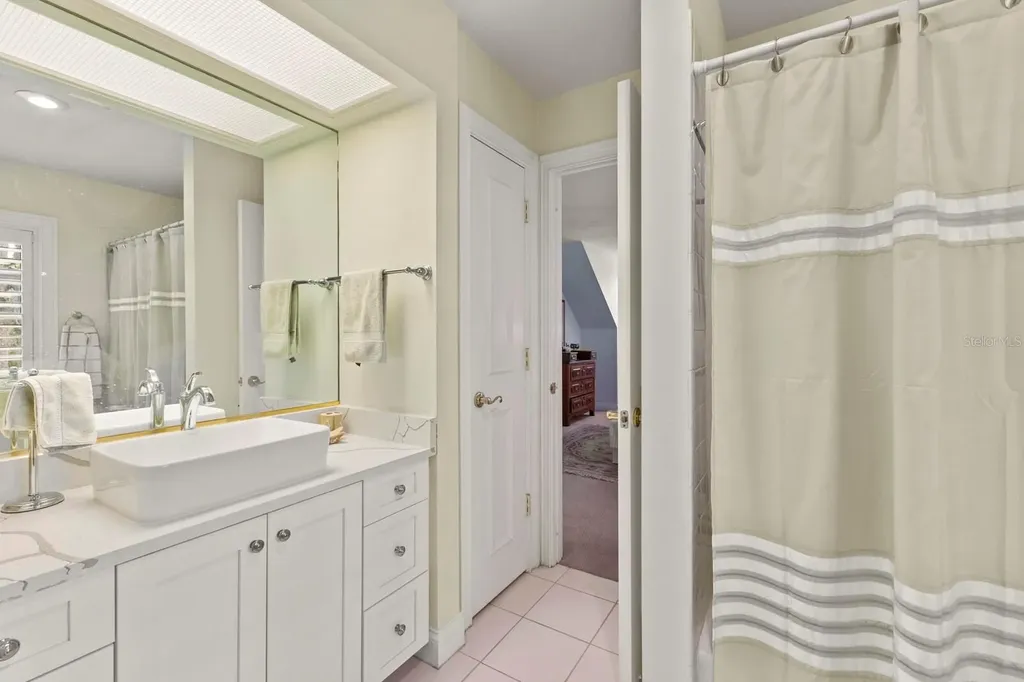 4871 Hoyer Drive Sarasota FL 34241