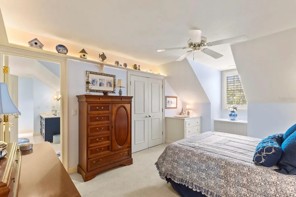 4871 Hoyer Drive Sarasota FL 34241