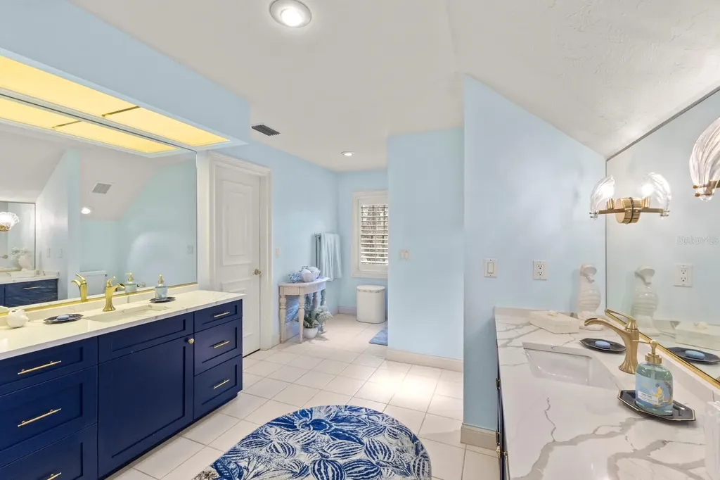 4871 Hoyer Drive Sarasota FL 34241
