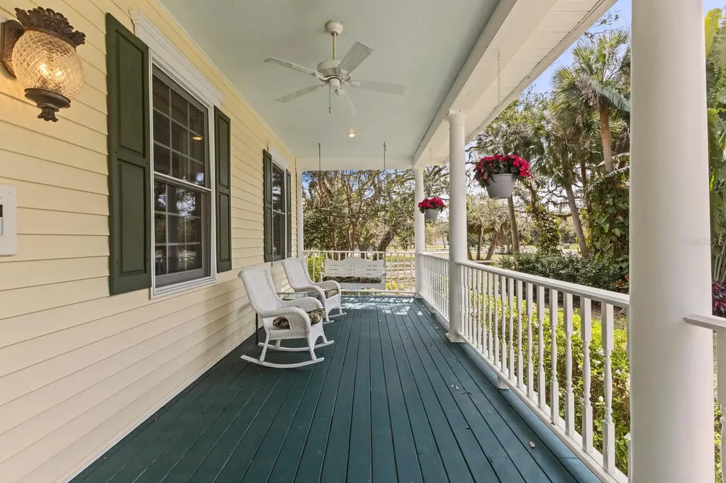 4871 Hoyer Drive Sarasota FL 34241