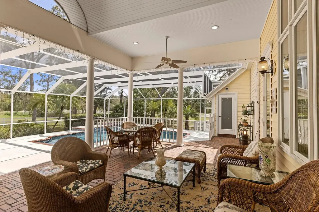 4871 Hoyer Drive Sarasota FL 34241