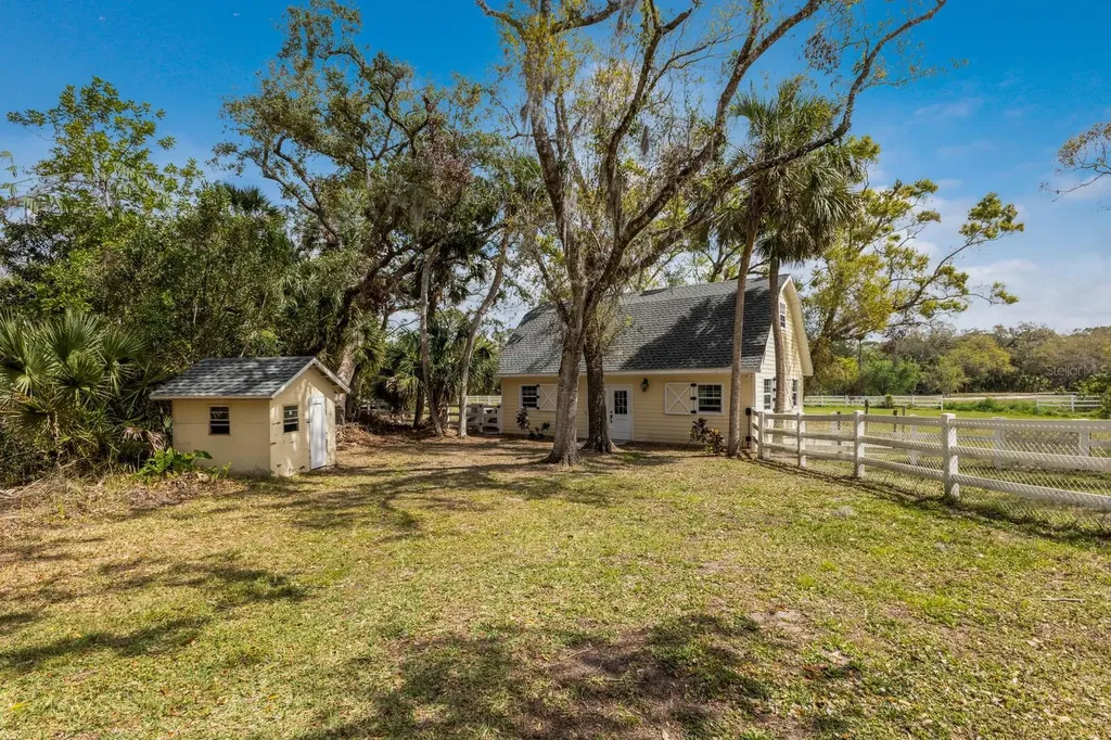 4871 Hoyer Drive Sarasota FL 34241