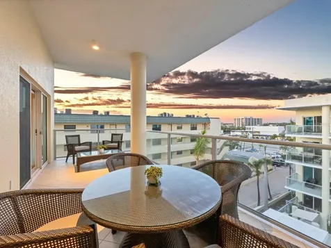 6512 Midnight Pass Road Sarasota FL 34242