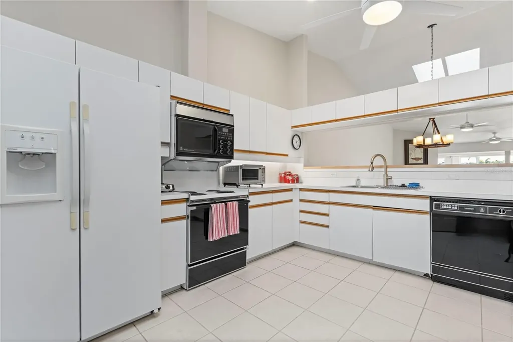2645 W Marion Avenue Punta Gorda FL 33950