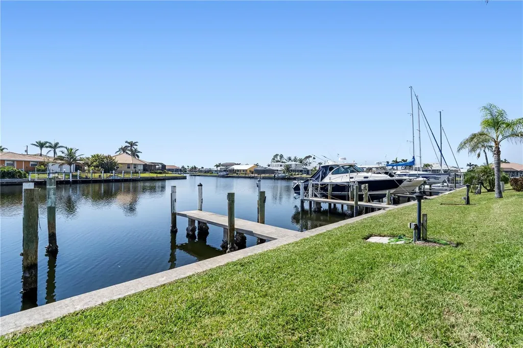 2645 W Marion Avenue Punta Gorda FL 33950