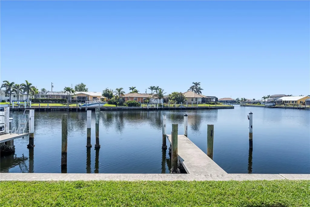 2645 W Marion Avenue Punta Gorda FL 33950