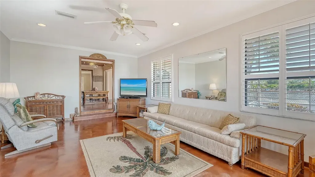 1444 Ridgewood Lane Sarasota FL 34231