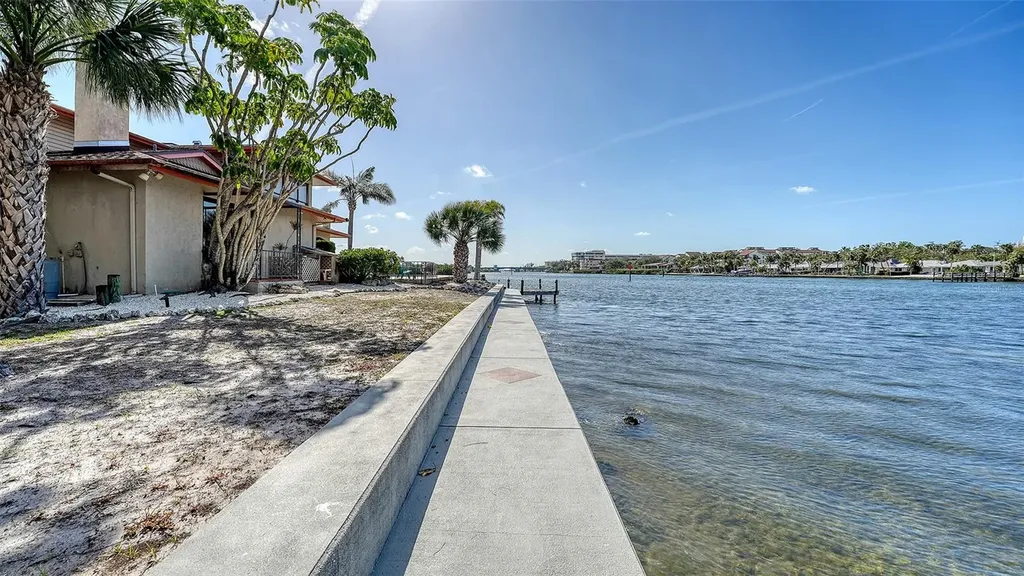 1444 Ridgewood Lane Sarasota FL 34231