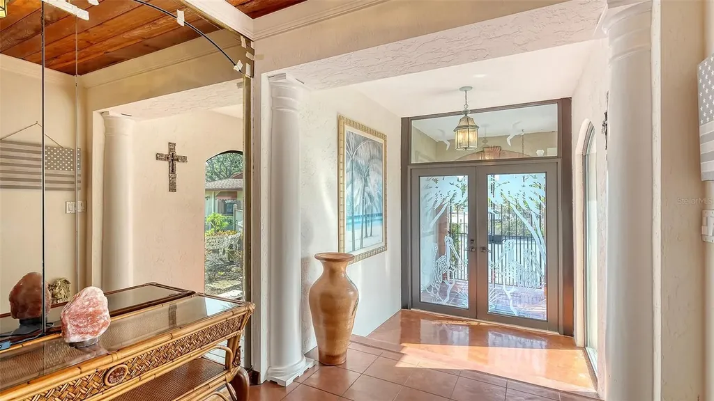 1444 Ridgewood Lane Sarasota FL 34231