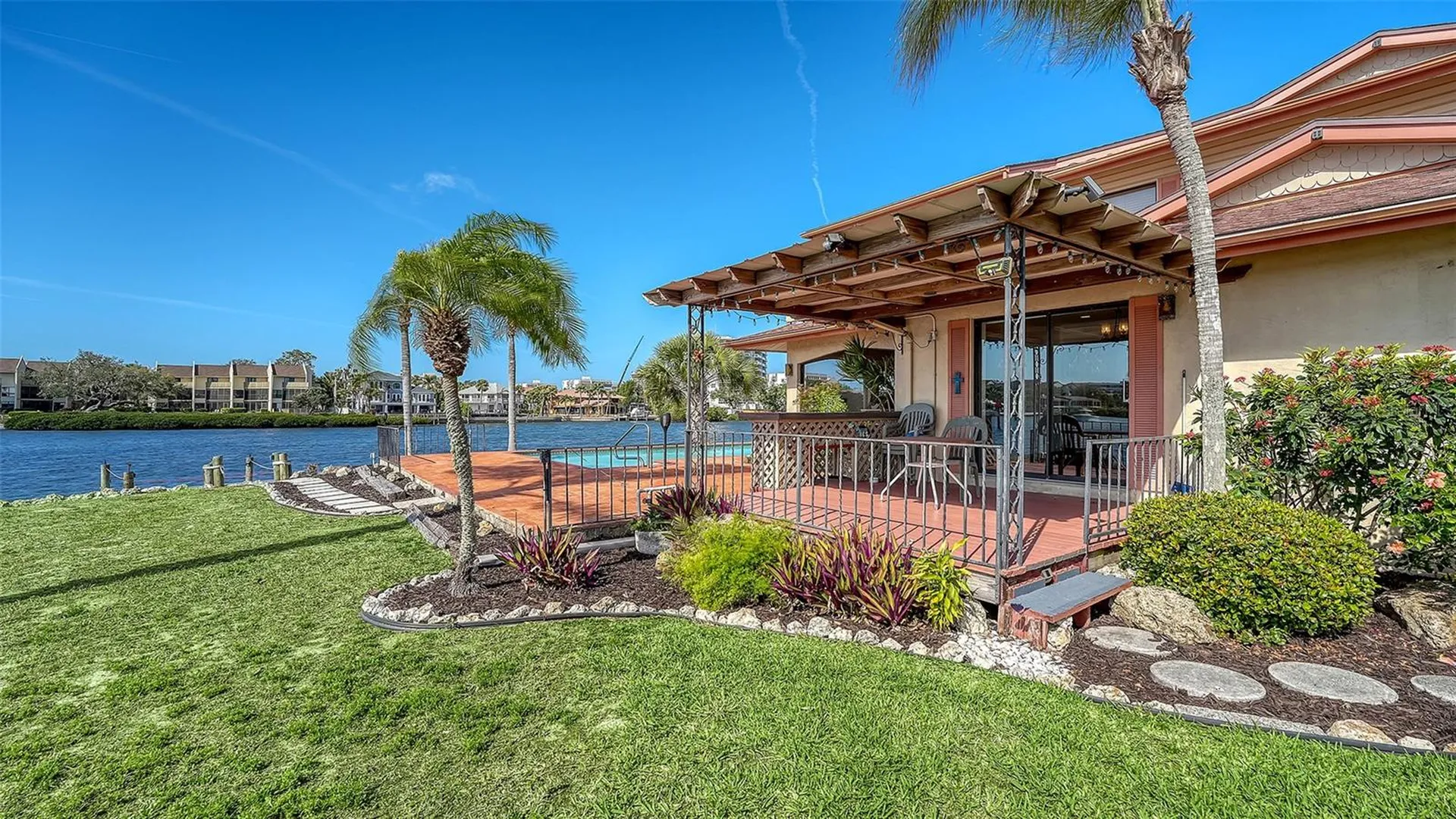 1444 Ridgewood Lane Sarasota FL 34231