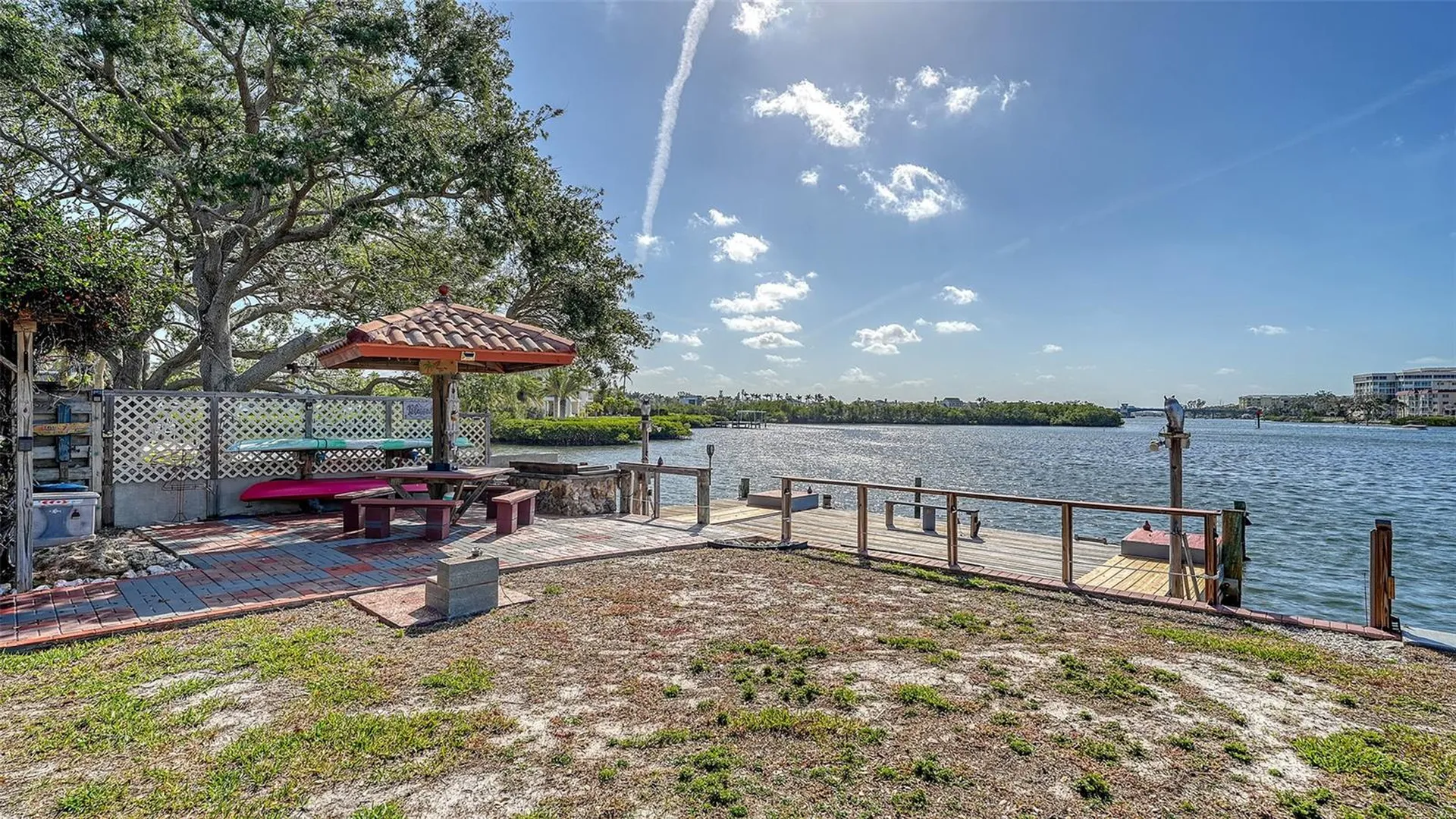 1444 Ridgewood Lane Sarasota FL 34231