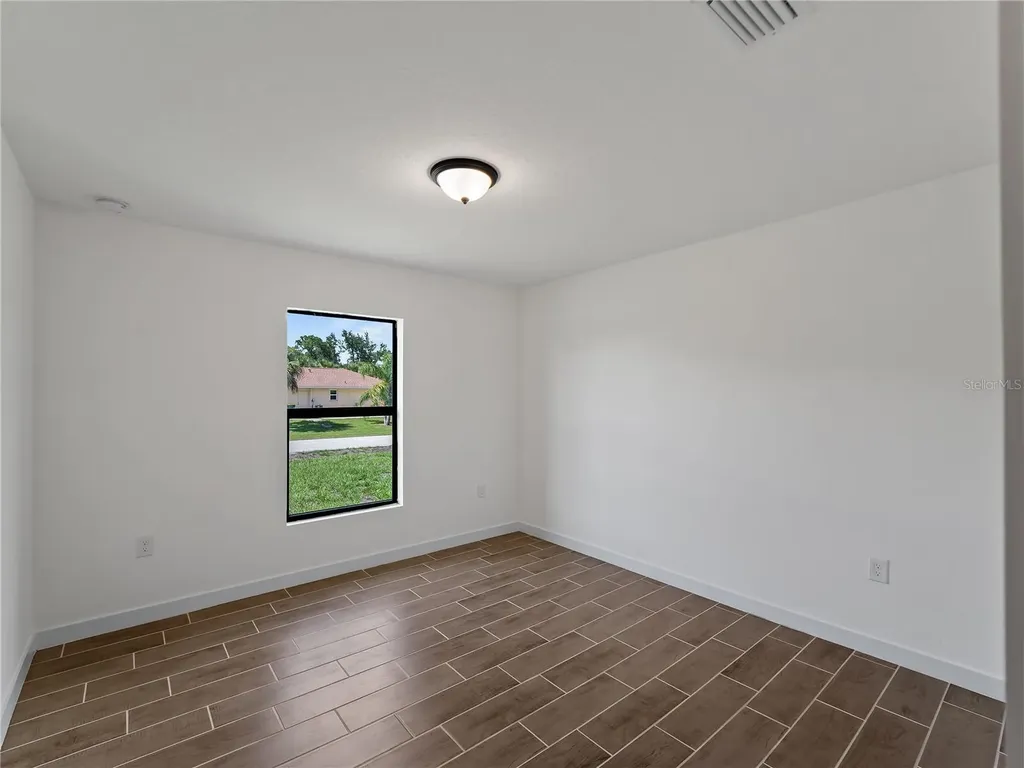 17331 Elmwood Avenue Port Charlotte FL 33948