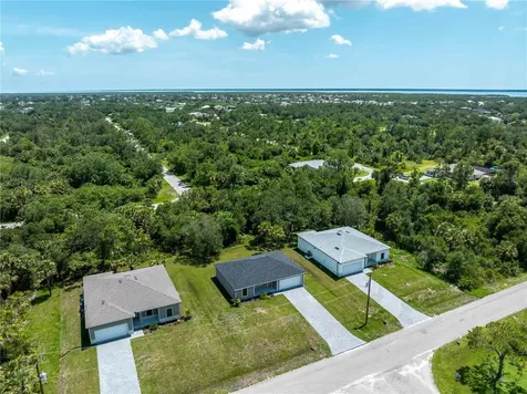 17331 Elmwood Avenue Port Charlotte FL 33948