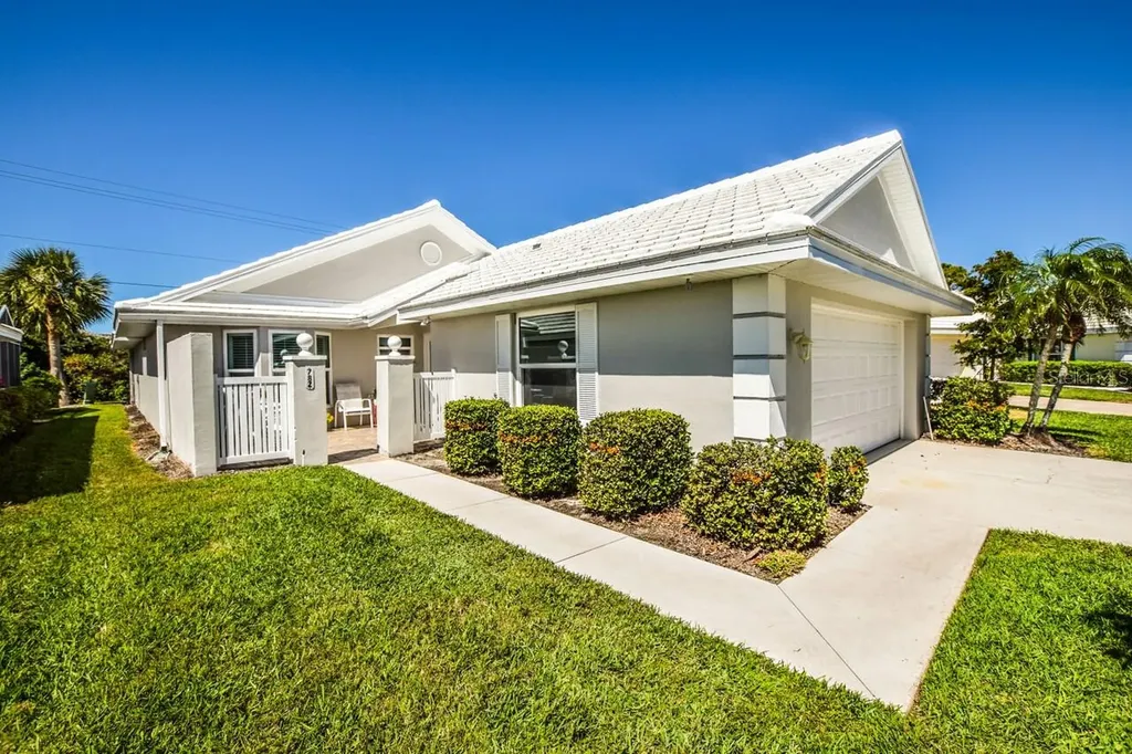 782 Harrington Lake Drive N Venice FL 34293