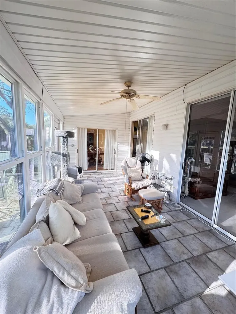 25527 Oak Alley Leesburg FL 34748