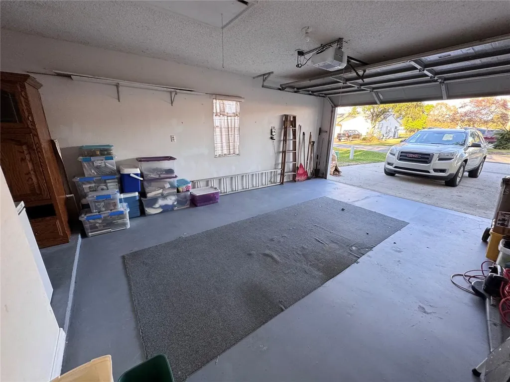 25527 Oak Alley Leesburg FL 34748