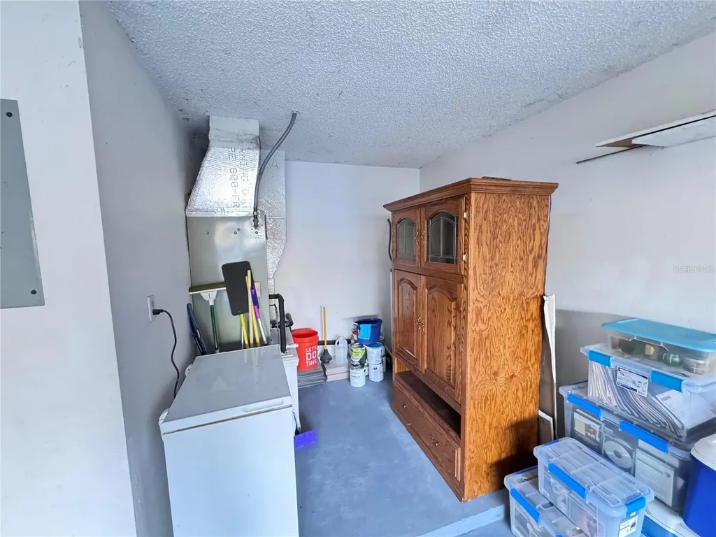 25527 Oak Alley Leesburg FL 34748