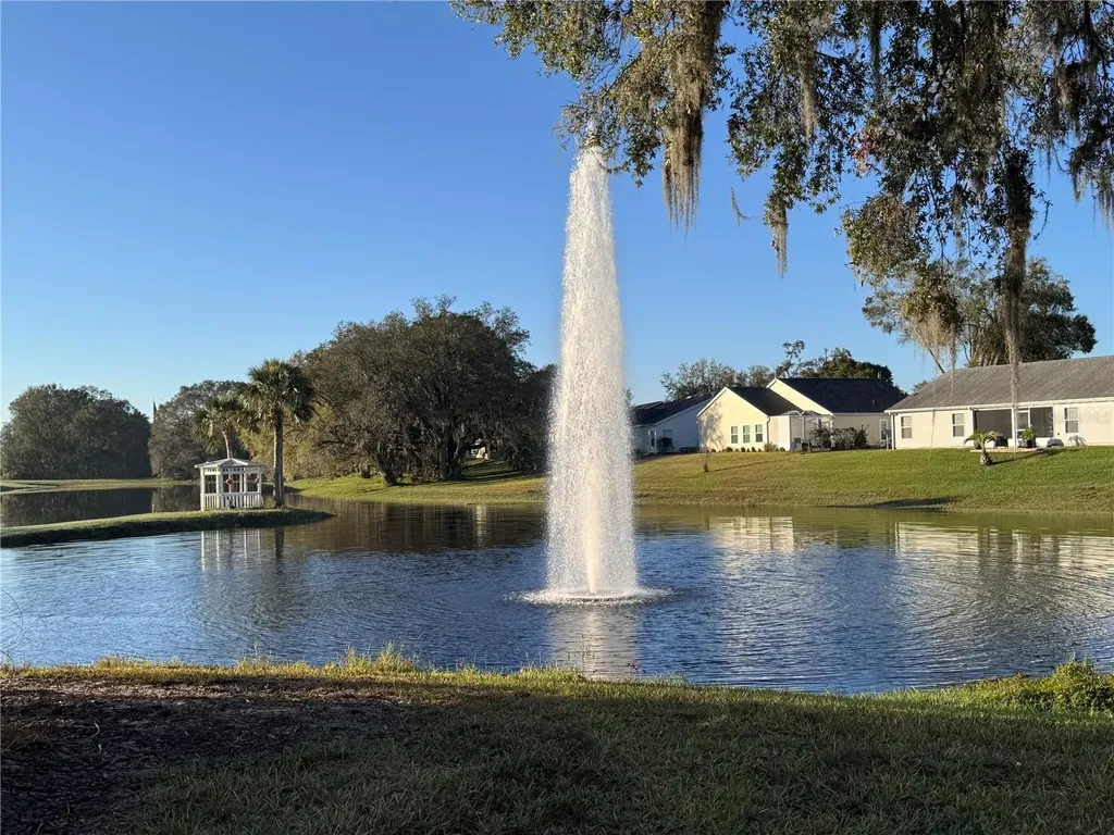 25527 Oak Alley Leesburg FL 34748