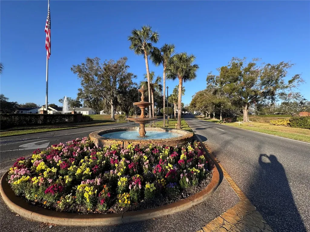25527 Oak Alley Leesburg FL 34748