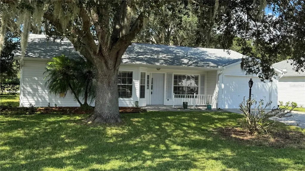 25527 Oak Alley Leesburg FL 34748