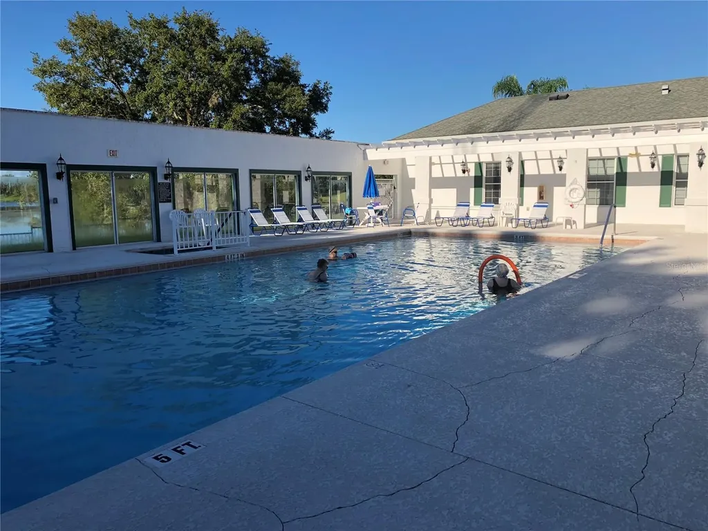 25527 Oak Alley Leesburg FL 34748