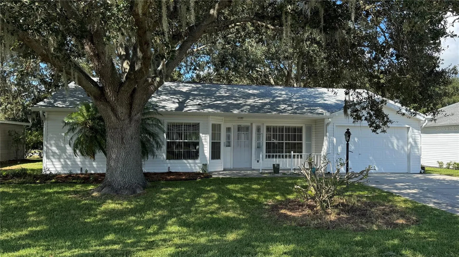 25527 Oak Alley Leesburg FL 34748