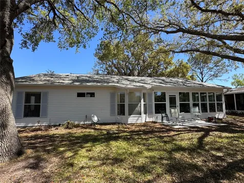 25527 Oak Alley Leesburg FL 34748