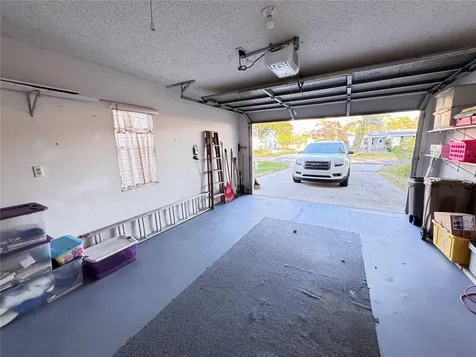 25527 Oak Alley Leesburg FL 34748