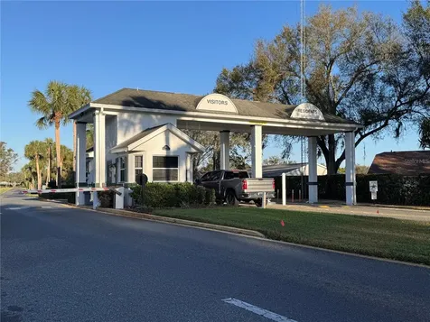 25527 Oak Alley Leesburg FL 34748
