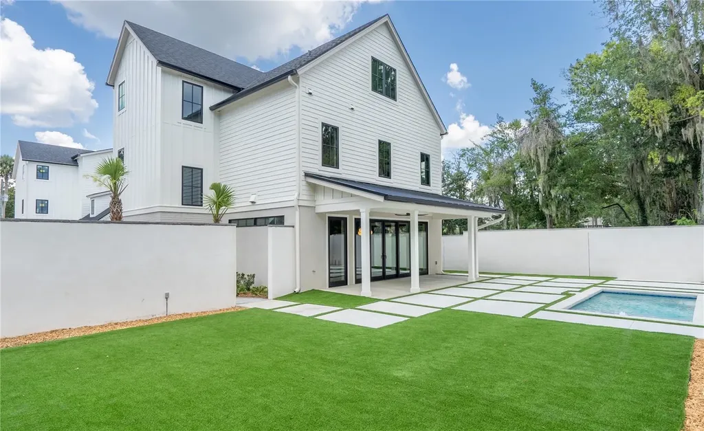 912 SE 6th Street Ocala FL 34471