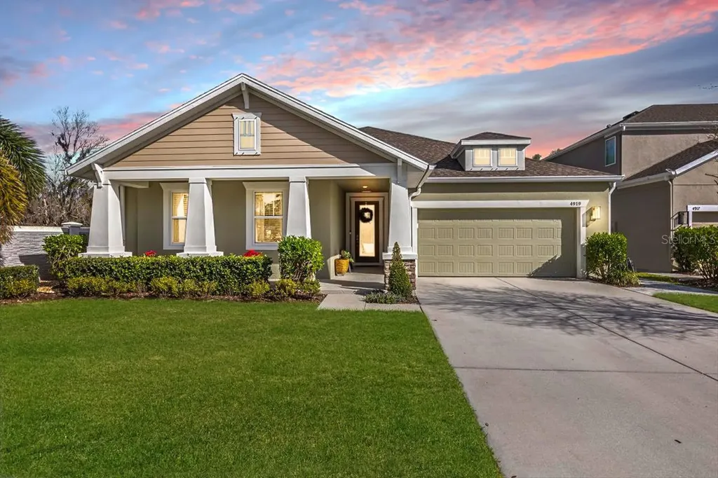 4919 Lakeshore Oaks Court Tampa FL 33624