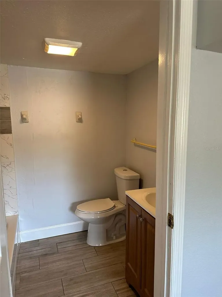 3718 19th Avenue S St Petersburg FL 33711